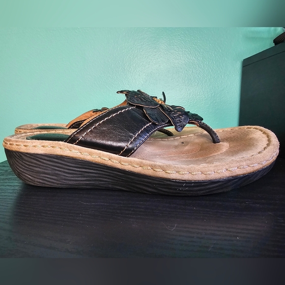 Clark's Black Floral Sandals Women's 7.5 - Picture 8 of 13